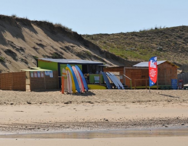  Surfeando cerca de Les Sables d’Olonne